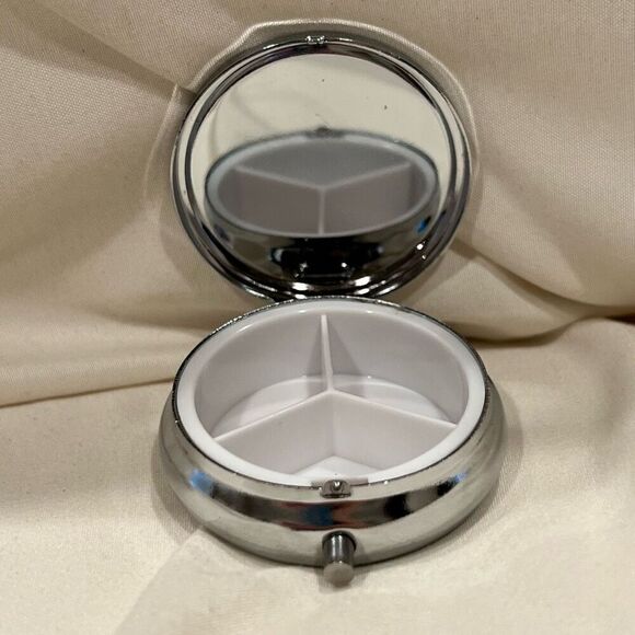 Nightmare Before Christmas Zero Travel Pill Box 3 Compartment Medicine Case NEW - Picture 5 of 5